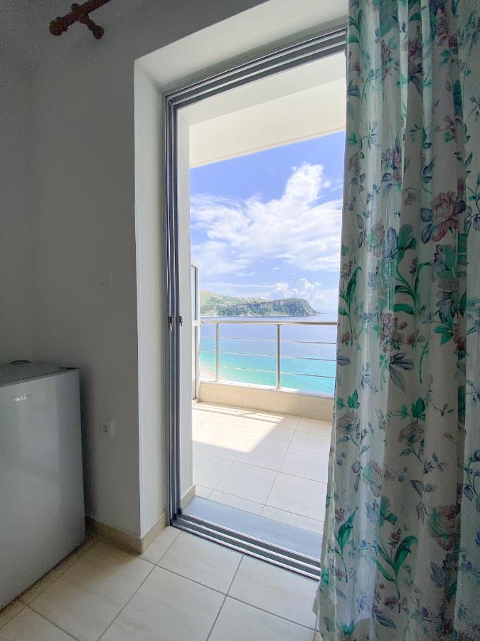 Acta'S Rooms Himare Exterior foto