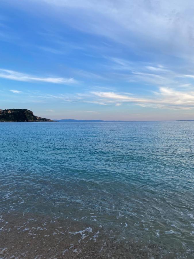 Acta'S Rooms Himare Exterior foto
